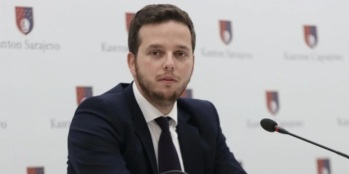 Nihad Uk podnio ostavku na mjesto premijera u Kantonu Sarajevo