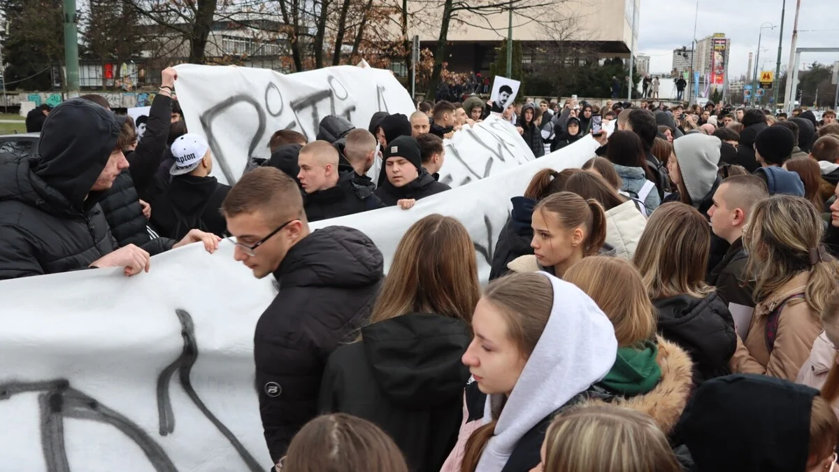 Protesti građana nakon teške tramvajske nesreće u Sarajevu