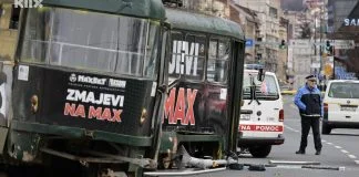 Tramvaj U Sarajevu Iskocio Iz Sina