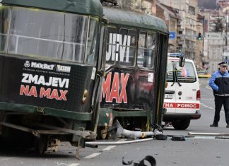 Tramvaj U Sarajevu Iskocio Iz Sina