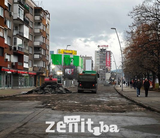 Trg Alije Izetbegovića