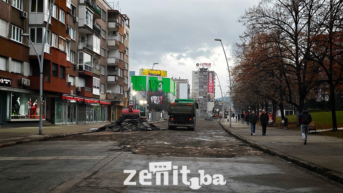 Trg Alije Izetbegovića