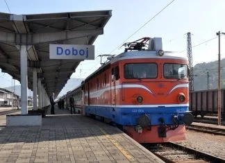 Sindikati Željeznica RS-a: Veće plate svima ili obustavljamo rad Željeznice RS