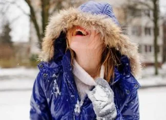 Doktori otkrili možete li se prehladiti ako izađete van s mokrom kosom Mokra Kosa