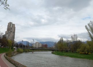Oblačno Vrijeme, Zenica