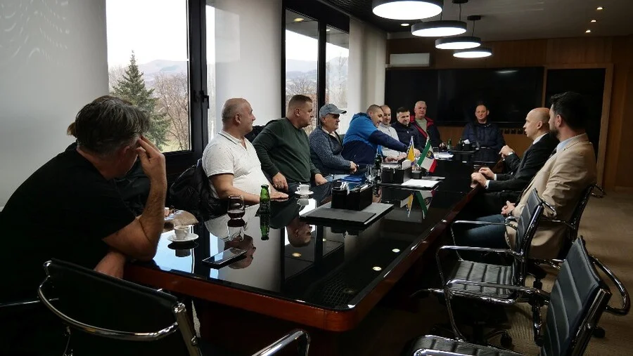 Premijer Pivić i ministar Čajić s poljoprivrednim proizvođačima u ZDK