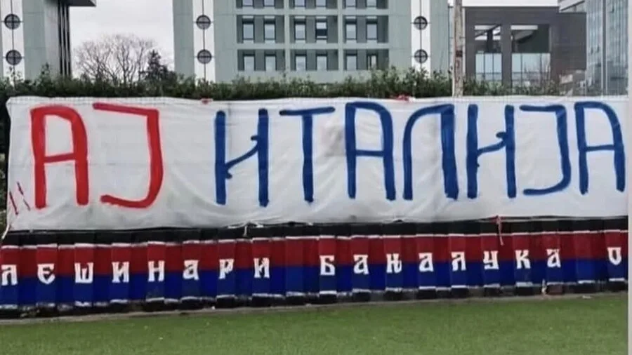 Navijači Borca iz Banja Luke navijaju za Italiju