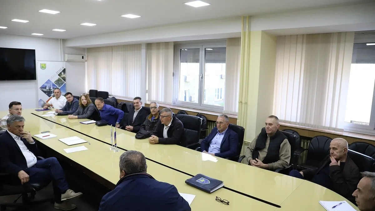 Predstavnici mjesnih zajednica Nemilskog sliva na radnom sastanku kod gradonačelnika Zenice