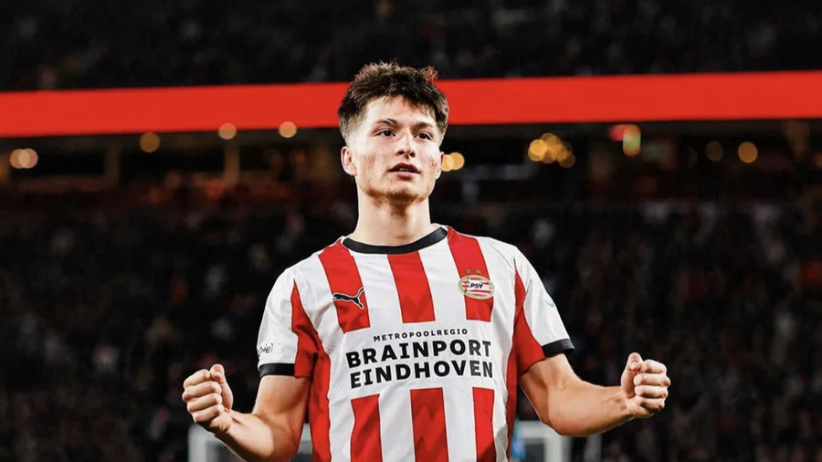 Bajraktarević ponovo na klupi PSV-a, Bosz mu ne daje ni minute u Eredivisie