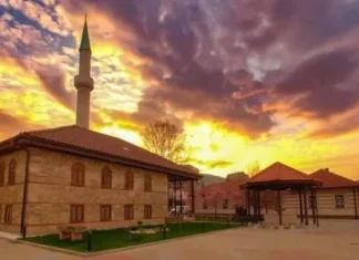 Priča o Sultan Ahmedovoj Čaršijskoj džamiji: Nacionalni spomenik koji stoljećima čuva duh stare čaršije