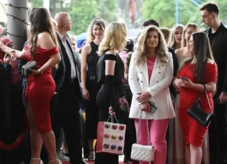 Danas Apsolventsko veče UNZE: Defile gradskim ulicama i svečanost u Hotelu Zenica