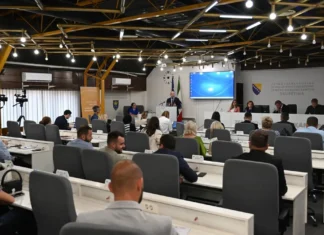 Premijer Pivić: Mladi moraju biti u središtu svih politika Vlade ZDK (VIDEO)