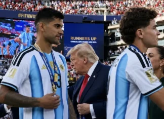 Izazvao veliki skandal: Samo jedan fudbaler se nije želio rukovati s Donaldom Trumpom (VIDEO)