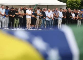 U Kozarcu klanjana dženaza za pet žrtava ubijenih 1992. godine