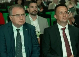 SDA: Nikšić i Lakić zavarali Parlament i radnike Željezare