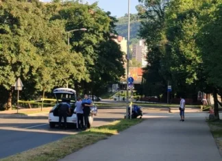 Motociklista povrijeđen u sudaru s taksi vozilom na Bulevaru u Zenici