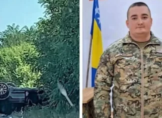 Pripadnik OS BiH spasio majku i bebu iz prevrnutog automobila