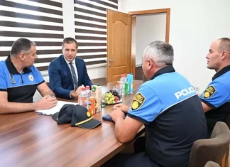 Ministar Emir Vračo u posjeti Policijskoj upravi II i Policijskoj stanici Visoko
