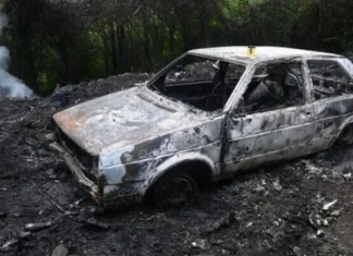 Bizaran slučaj iz Visokog: Palili otpad, izgorio im Golf