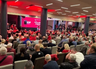 SDP Zenica održao centralni predizborni skup: “Zenica je pokazala svoju crvenu snagu”