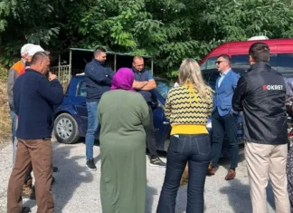 Pokret u posjeti Mijakovićima: Mještani ukazali na probleme i potrebu za boljom putnom infrastrukturom