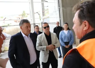 Gradonačelnik Kasumović obišao gradilište olimpijskog bazena: Završna faza radova teče planiranom dinamikom