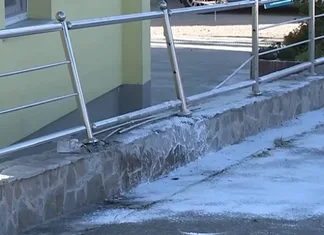 Vozač u alkoholiziranom stanju udario u zid na kojem su bila djeca, troje djece teško povrijeđeno