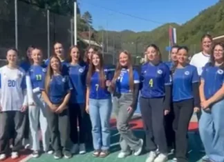 Nakon spora u školi učenice iz Srebrenice ponovo obukle dresove BiH: “Niko nam ne može oduzeti to pravo”