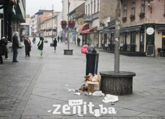 Zenica zatrpana smećem: ALBA obustavila odvoz otpada, ulice i kontejneri puni (FOTO)