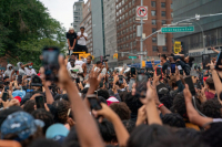 Live streamer's 'giveaway' goes awry in New York
