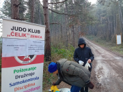 Članovi Judo kluba "Čelik" Zenica proteklog vikenda čistili izletište Zmajevac