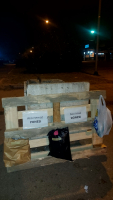 Na više lokacija u Zenici postavljene palete sa dobrovoljnim prilogom